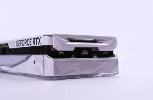 7势非凡!影驰 GeForce RTX 4070 Ti 星曜 OC首发开箱评测
