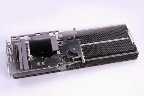 7势非凡!影驰 GeForce RTX 4070 Ti 星曜 OC首发开箱评测