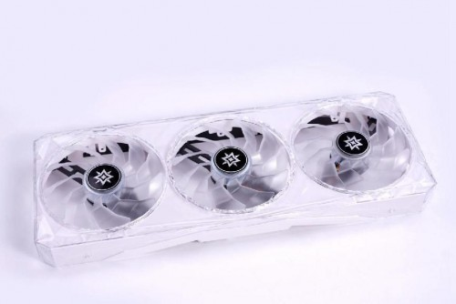 7势非凡!影驰 GeForce RTX 4070 Ti 星曜 OC首发开箱评测