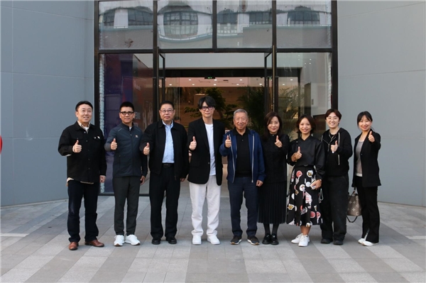 国际奥委会副主席黄思绵一行来华,访问英雄体育VSPO