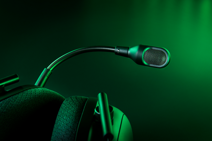 重新定义电竞耳麦标准 RAZER发布全新旋风黑鲨V2专业版
