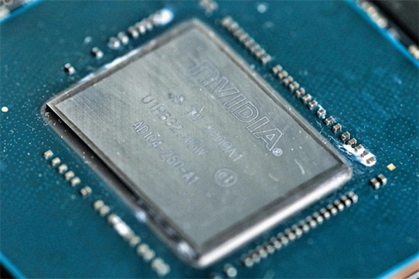 影驰 GeForce RTX 4070 星曜 OC,与DLSS 3共战流畅2K光追 体验