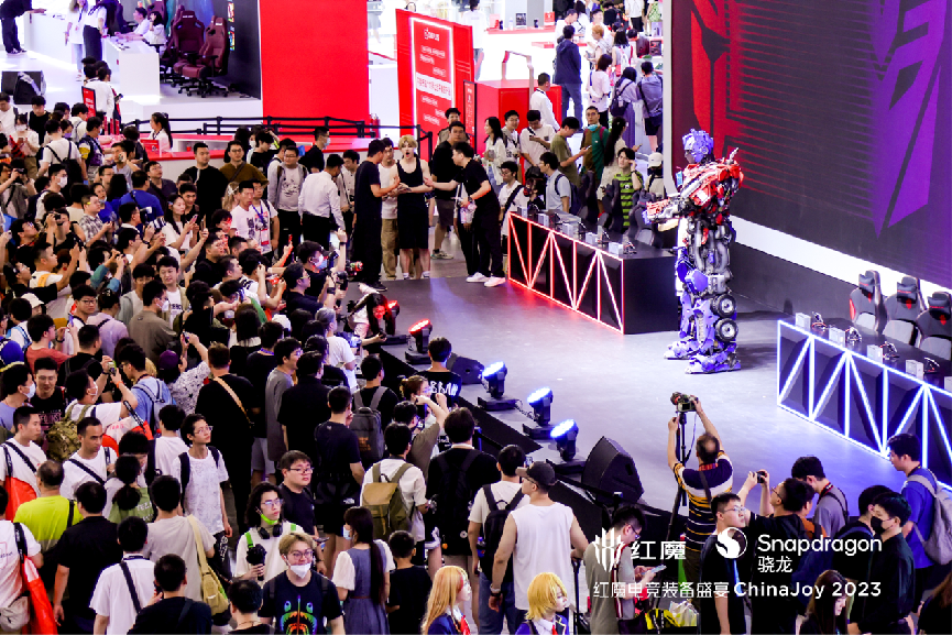 史上最全顶级电竞装备集体亮相,红魔携变形金刚空降 2023 ChinaJoy